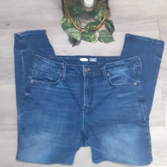 Old Navy Power Straight High Rise Jeans - Picture 8 of 11